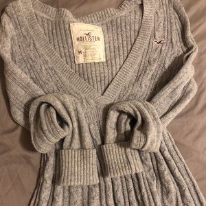 Hollister v neck sweater